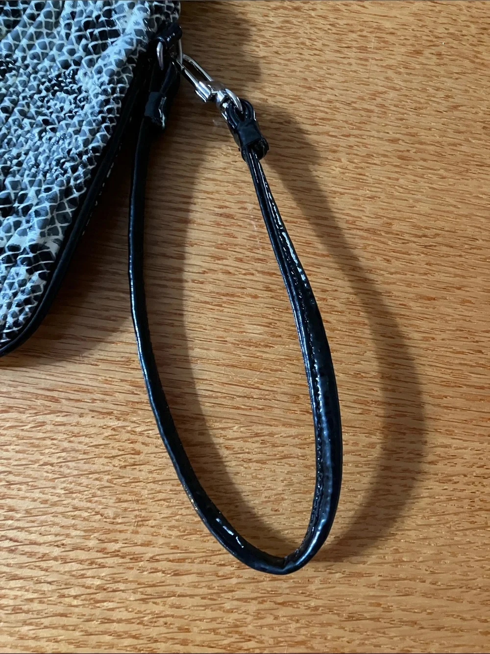 NINE WEST SNAKE SKIN WRISTLET EXCELLENT CONDITION USED ONCE